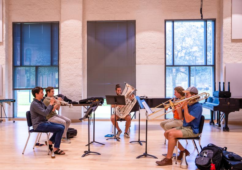 Students rehearsing in Hirsch