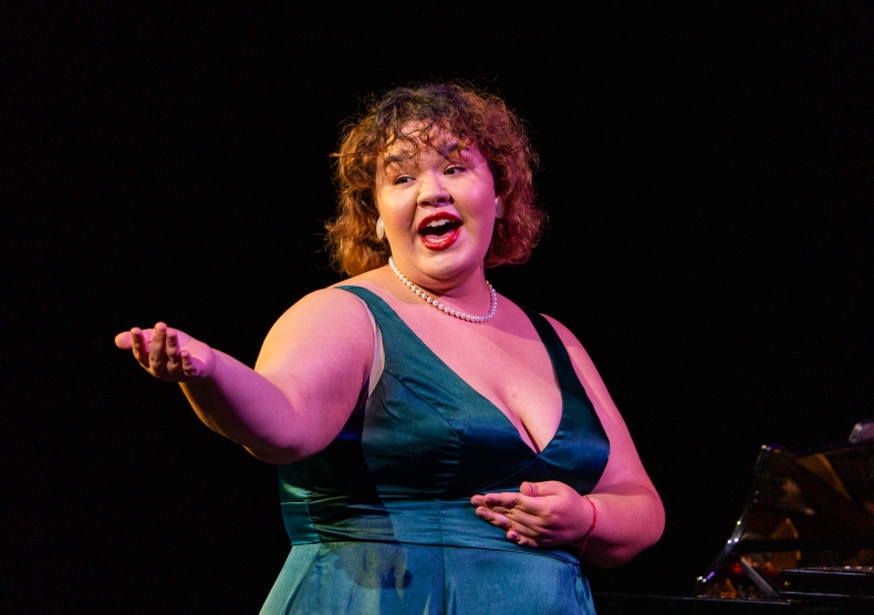 Nidia Guevara-Nolasco performing at Spirit of the Season